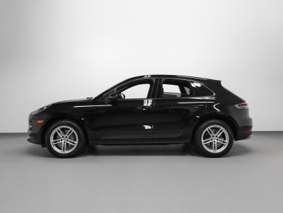2021 Porsche Macan Base