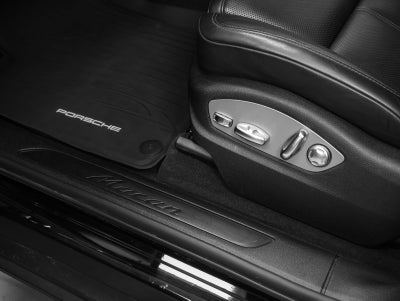 2021 Porsche Macan Base