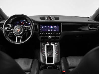 2021 Porsche Macan Base