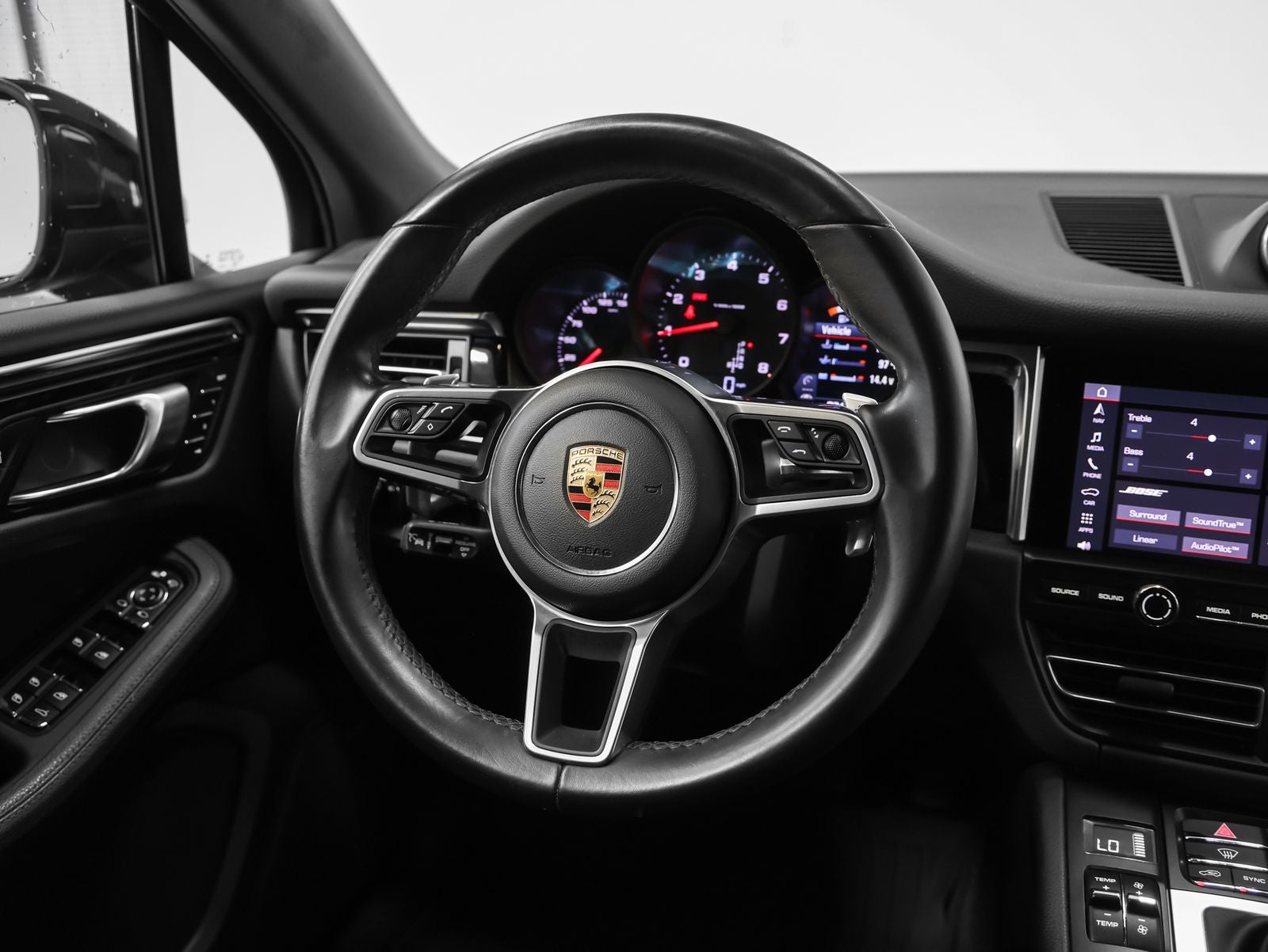 2021 Porsche Macan Base