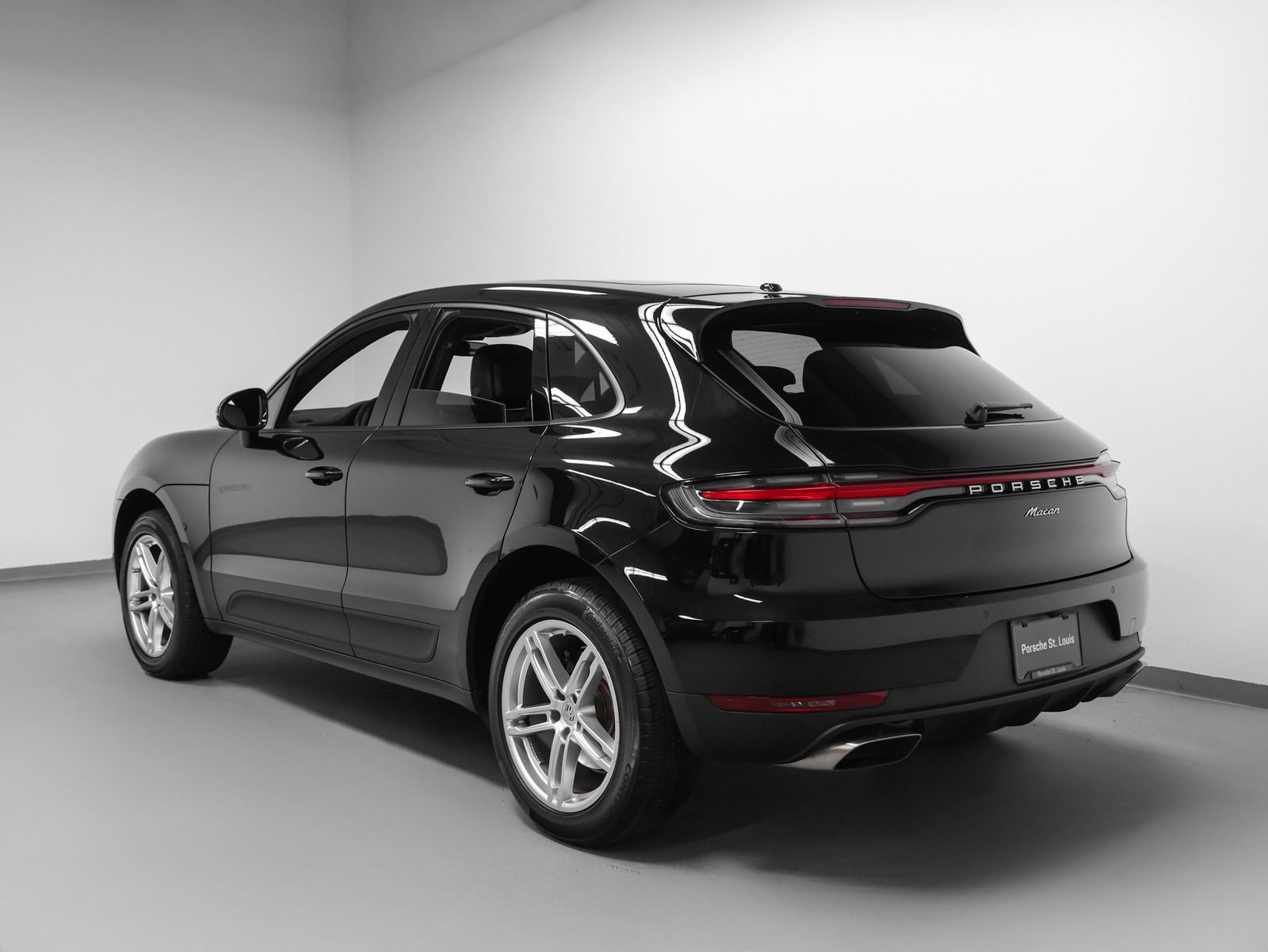 2021 Porsche Macan Base