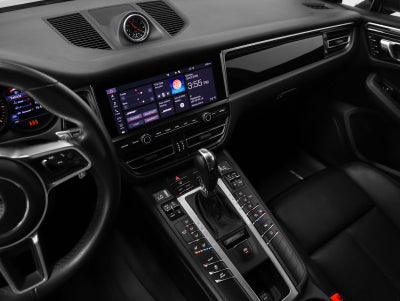 2021 Porsche Macan Base