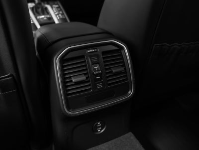 2021 Porsche Macan Base