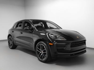 2022 Porsche Macan Macan