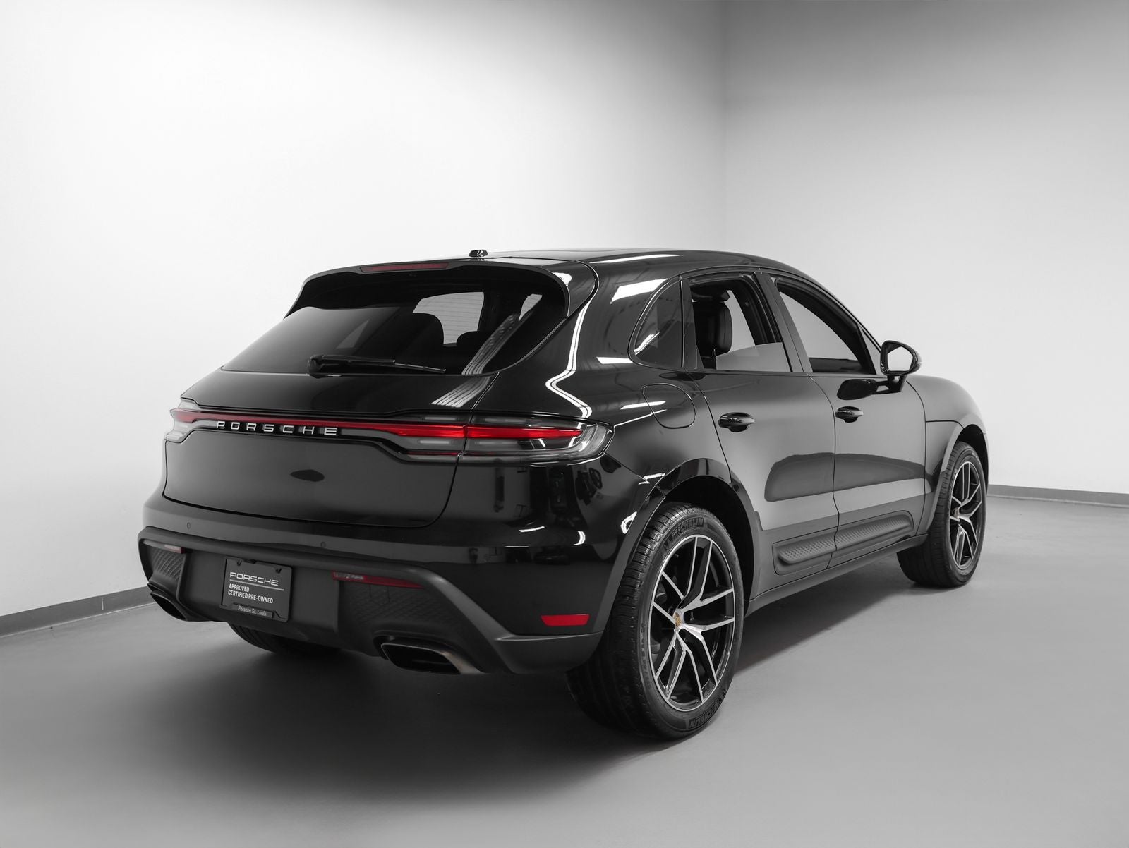 2022 Porsche Macan Macan