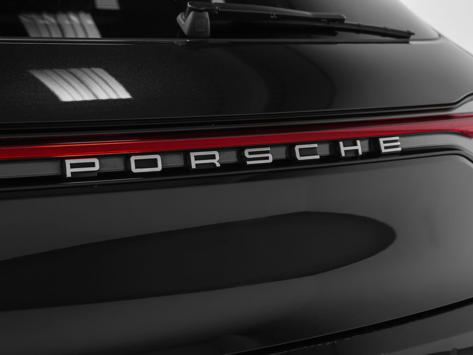 2022 Porsche Macan Macan