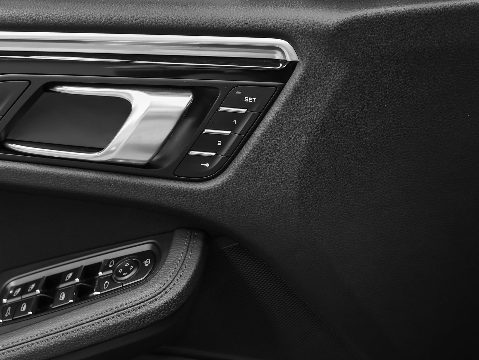 2022 Porsche Macan Macan