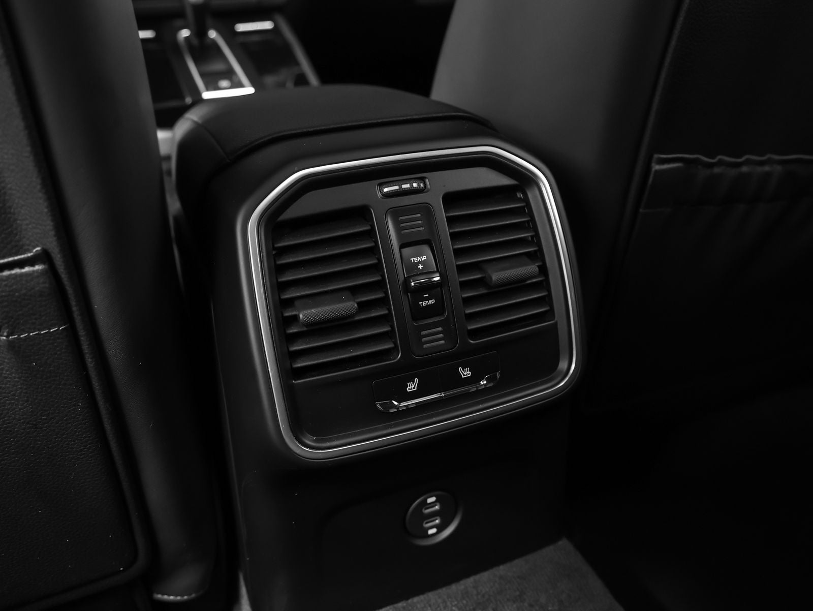 2022 Porsche Macan Macan
