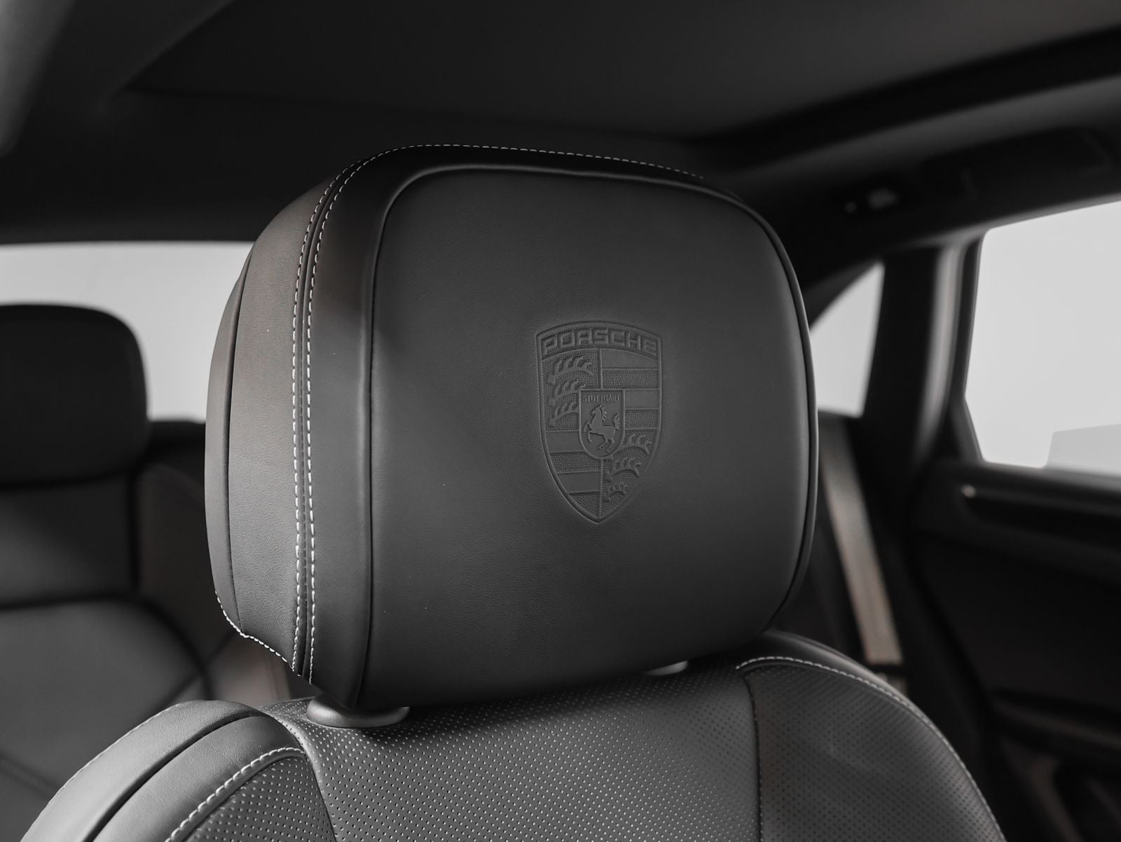 2023 Porsche Macan Macan (MY23)
