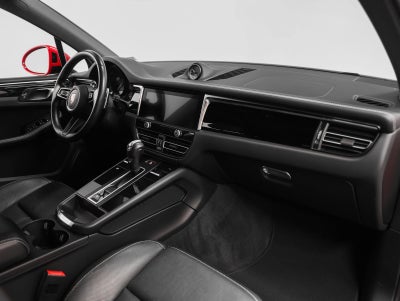 2023 Porsche Macan Macan (MY23)