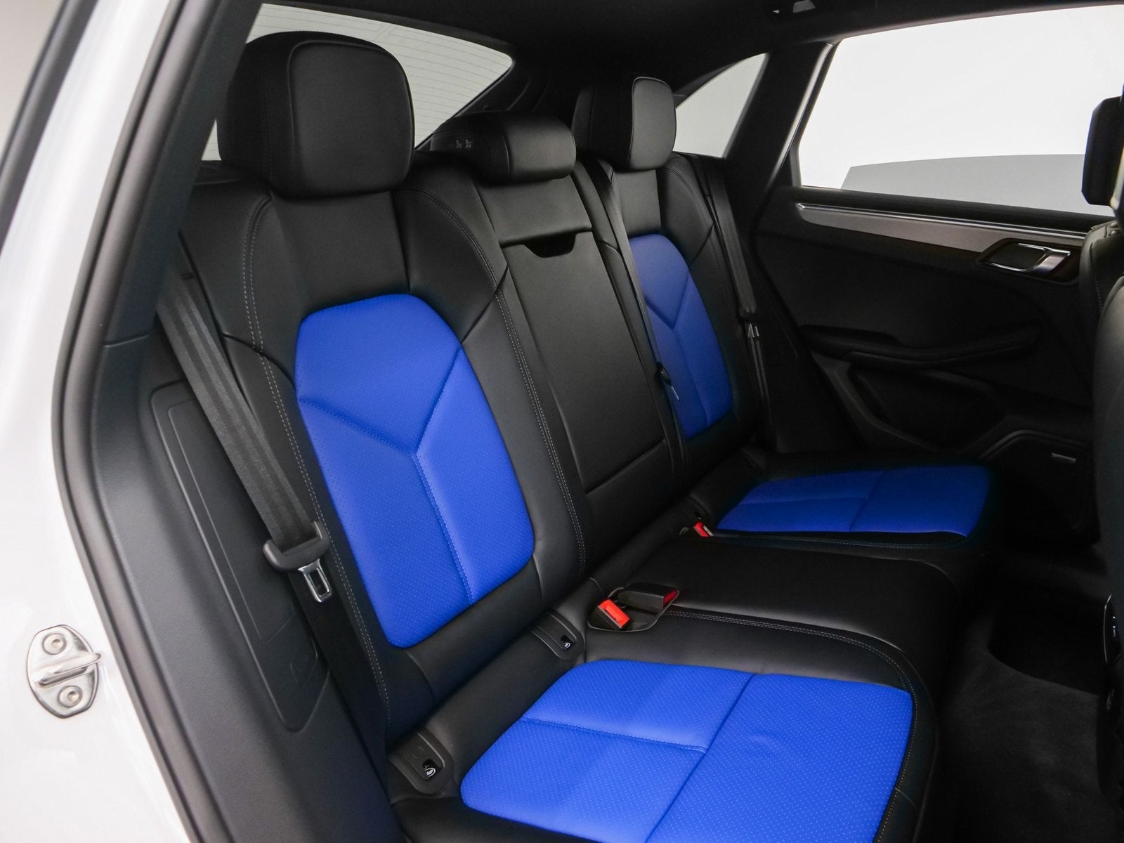 2025 Porsche Macan Macan