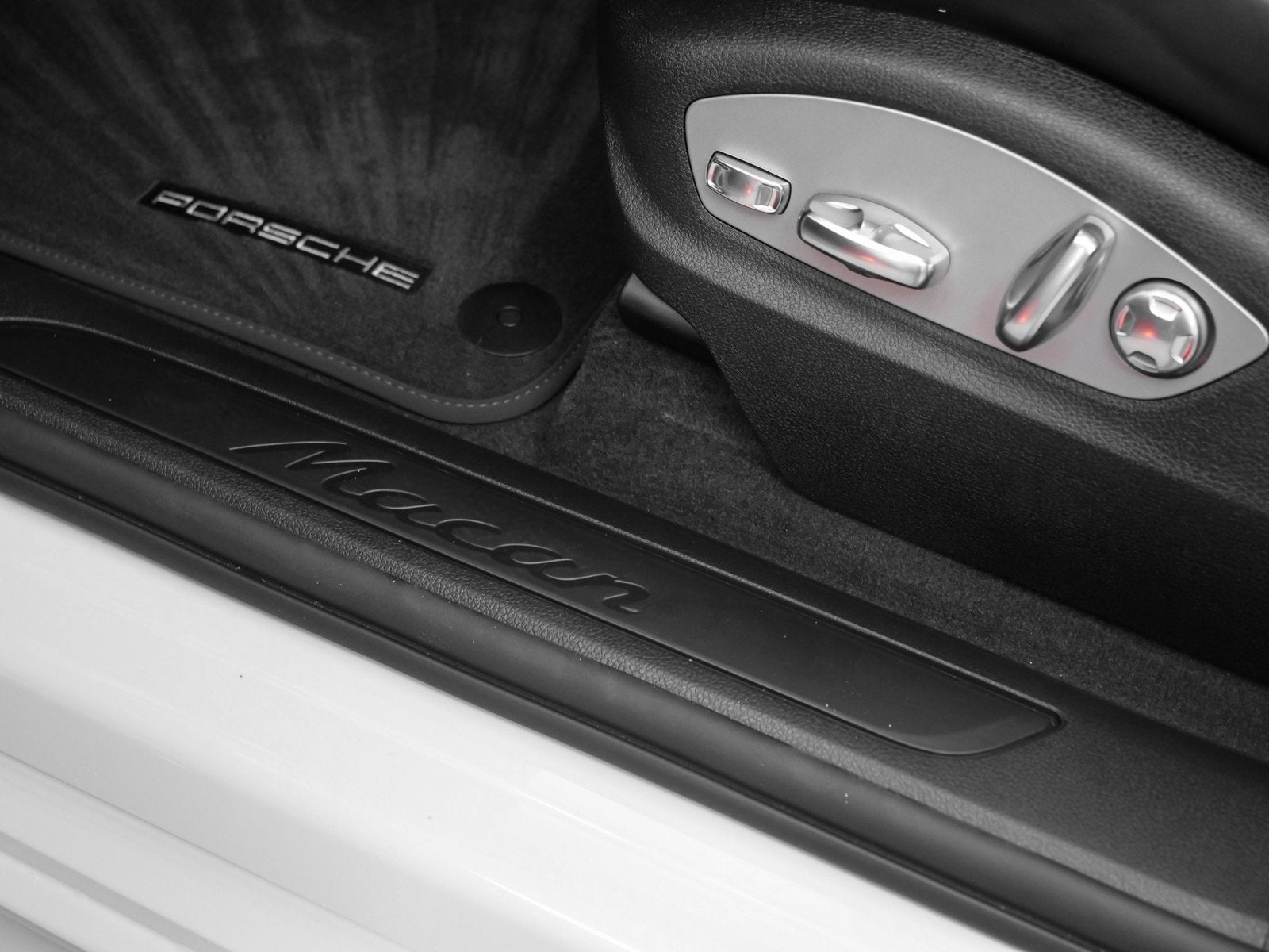 2025 Porsche Macan Macan