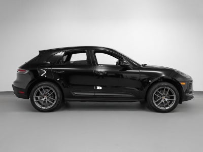 2025 Porsche Macan Macan