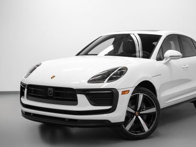 2026 Porsche Macan Macan