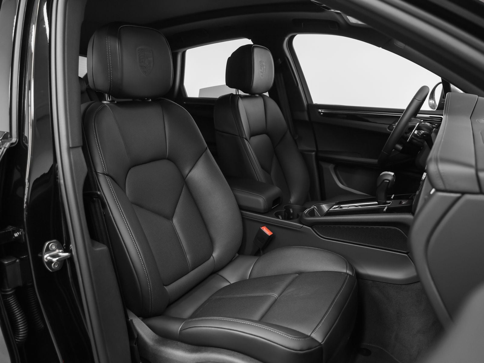 2026 Porsche Macan T
