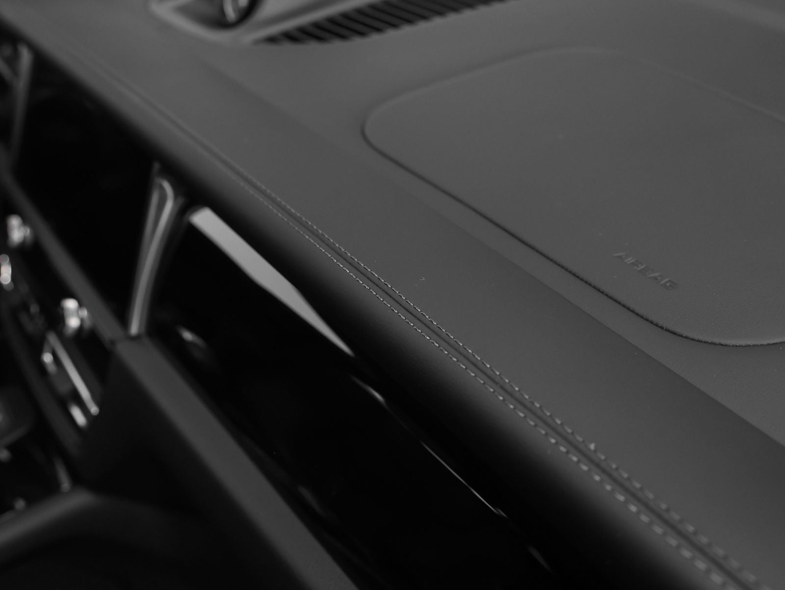 2026 Porsche Macan T