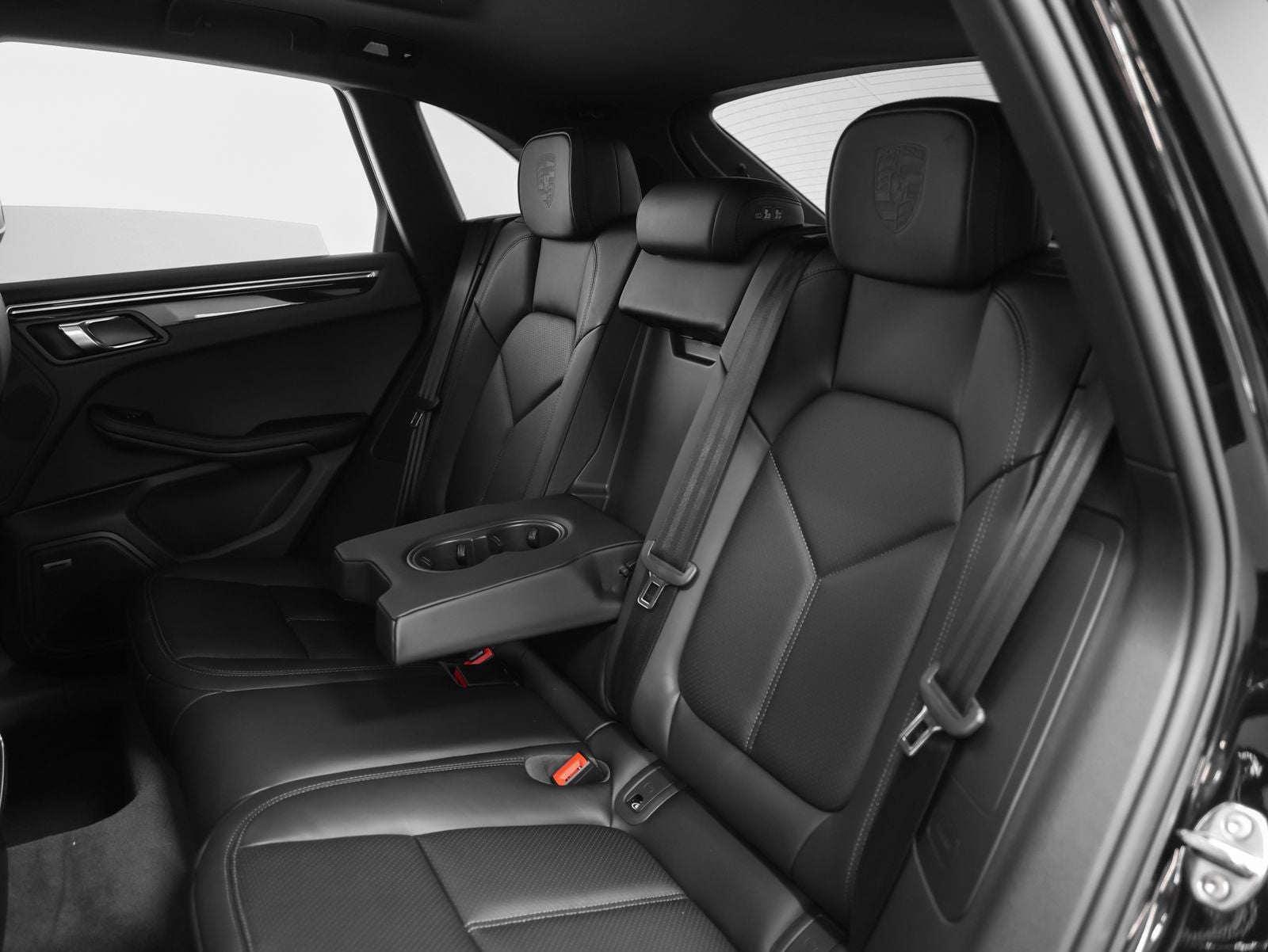 2026 Porsche Macan T