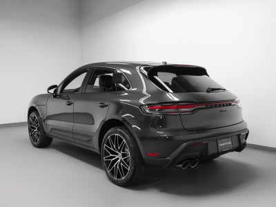 2026 Porsche Macan Macan