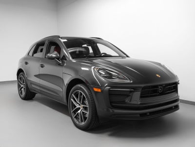 2023 Porsche Macan Base