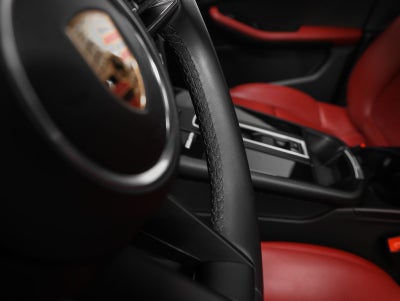 2023 Porsche Macan Base