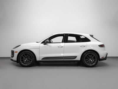 2024 Porsche Macan Macan T (MY24)