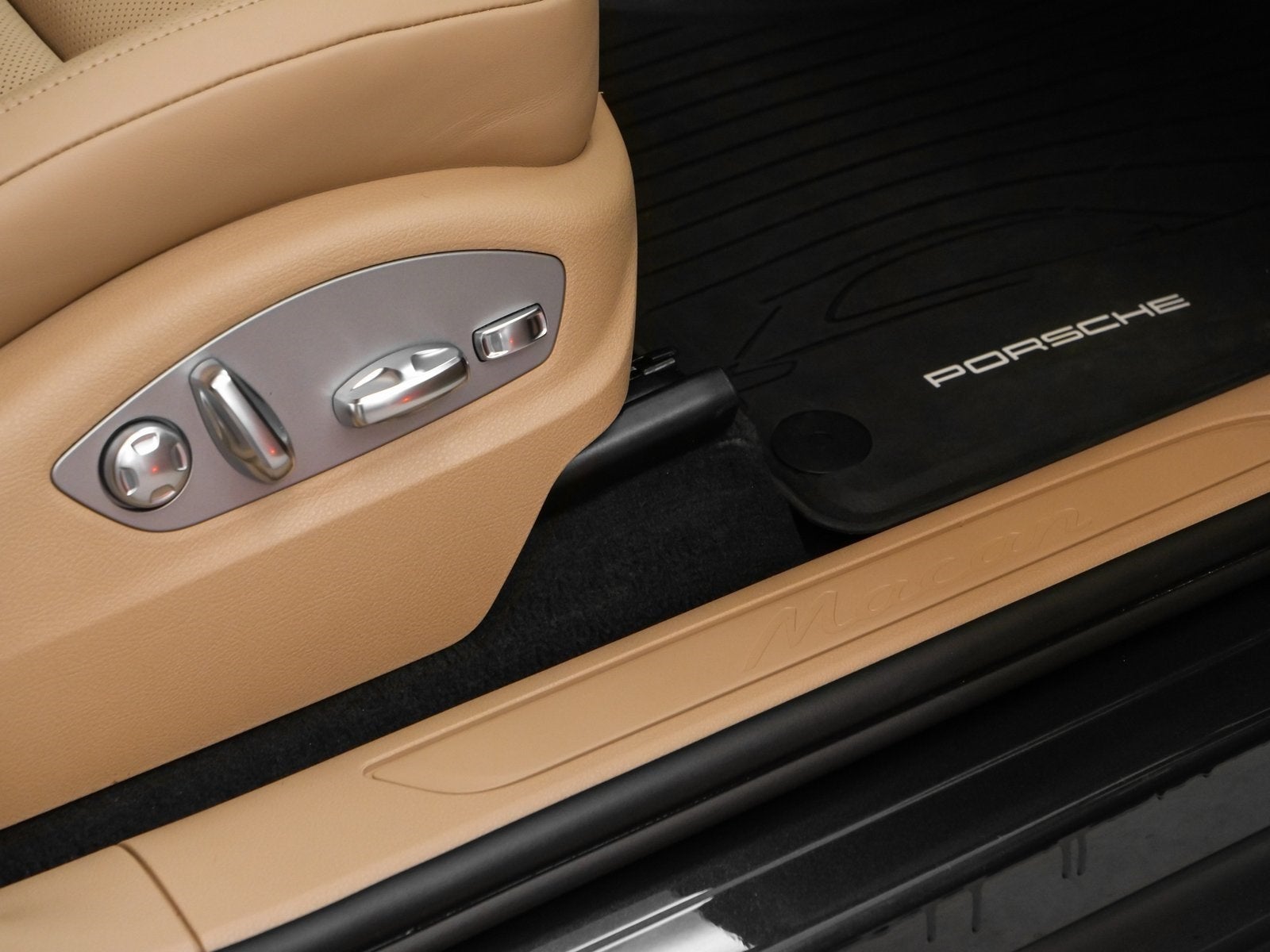 2025 Porsche Macan Macan