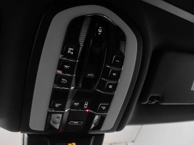 2025 Porsche Macan Macan