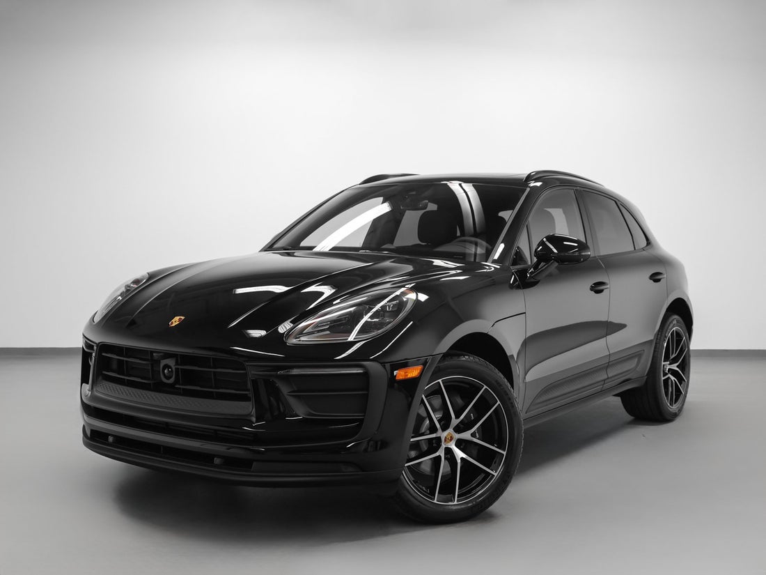 2026 Porsche Macan — photo 1 of 47