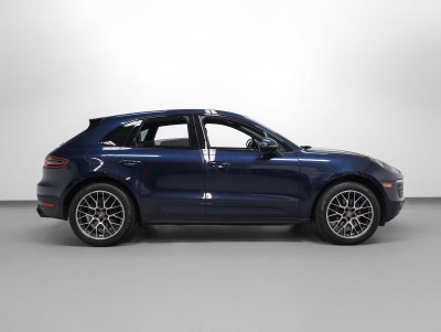 2018 Porsche Macan Macan Sport Edition