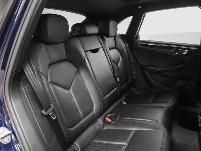 2018 Porsche Macan Macan Sport Edition
