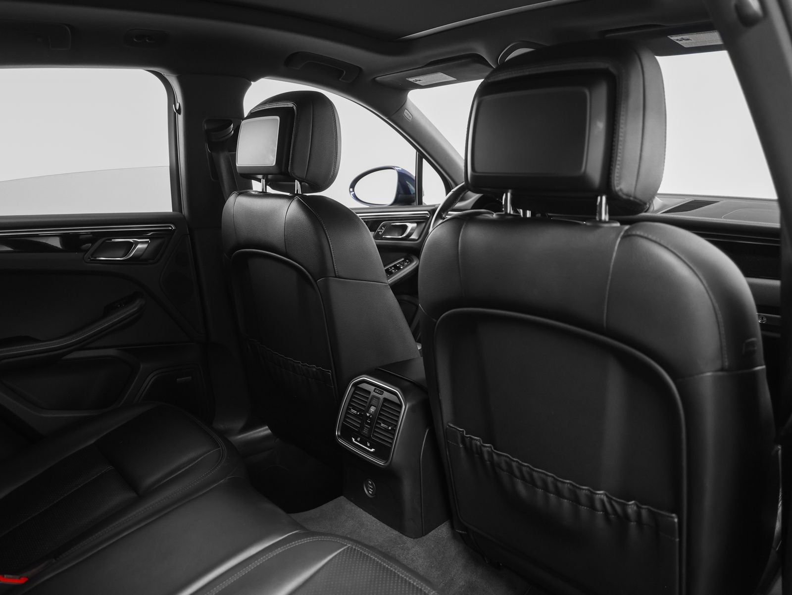 2018 Porsche Macan Macan Sport Edition