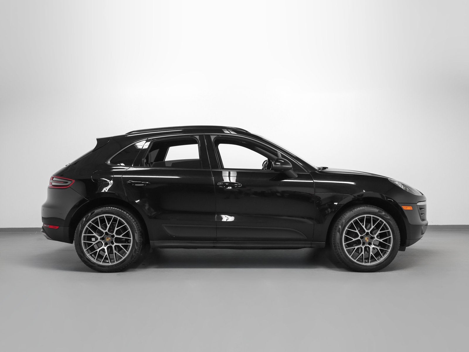 2018 Porsche Macan Base
