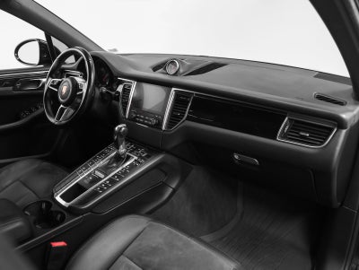 2018 Porsche Macan Base