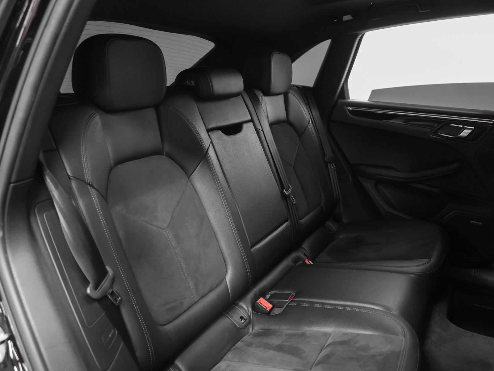 2018 Porsche Macan Base