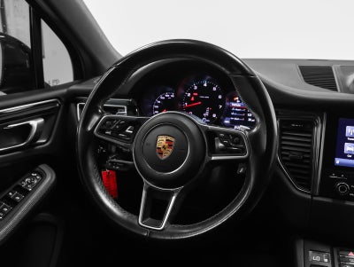2018 Porsche Macan Base
