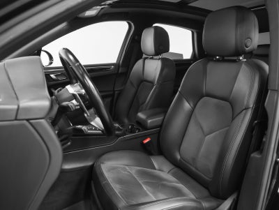 2018 Porsche Macan Base
