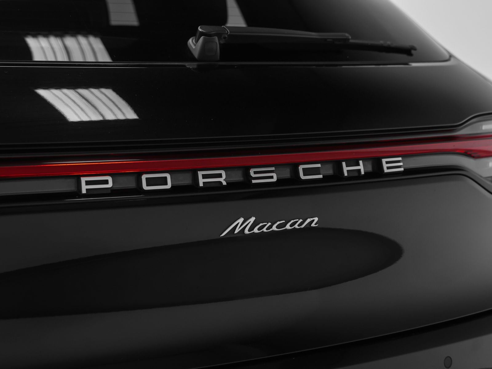 2020 Porsche Macan Macan