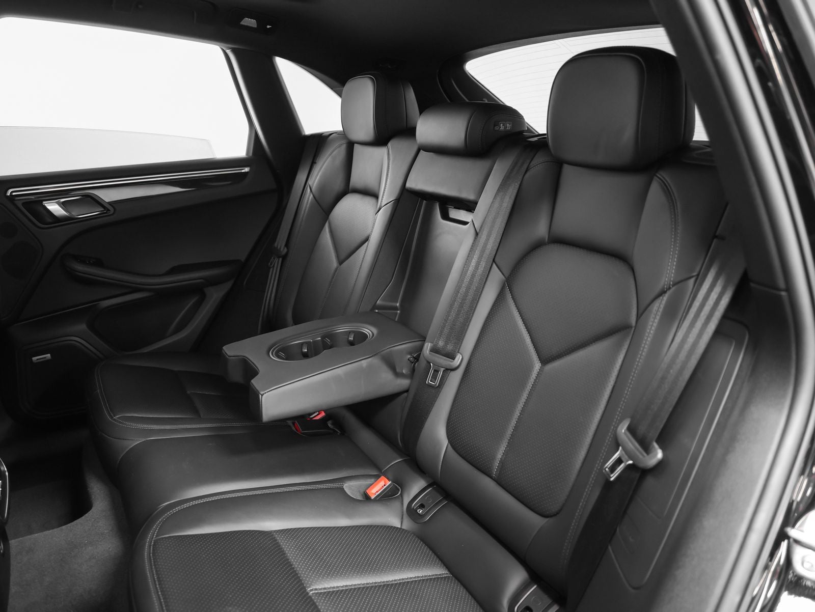 2021 Porsche Macan Macan