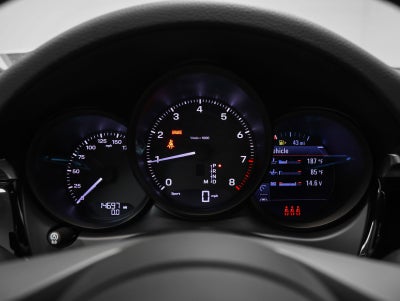 2023 Porsche Macan Base