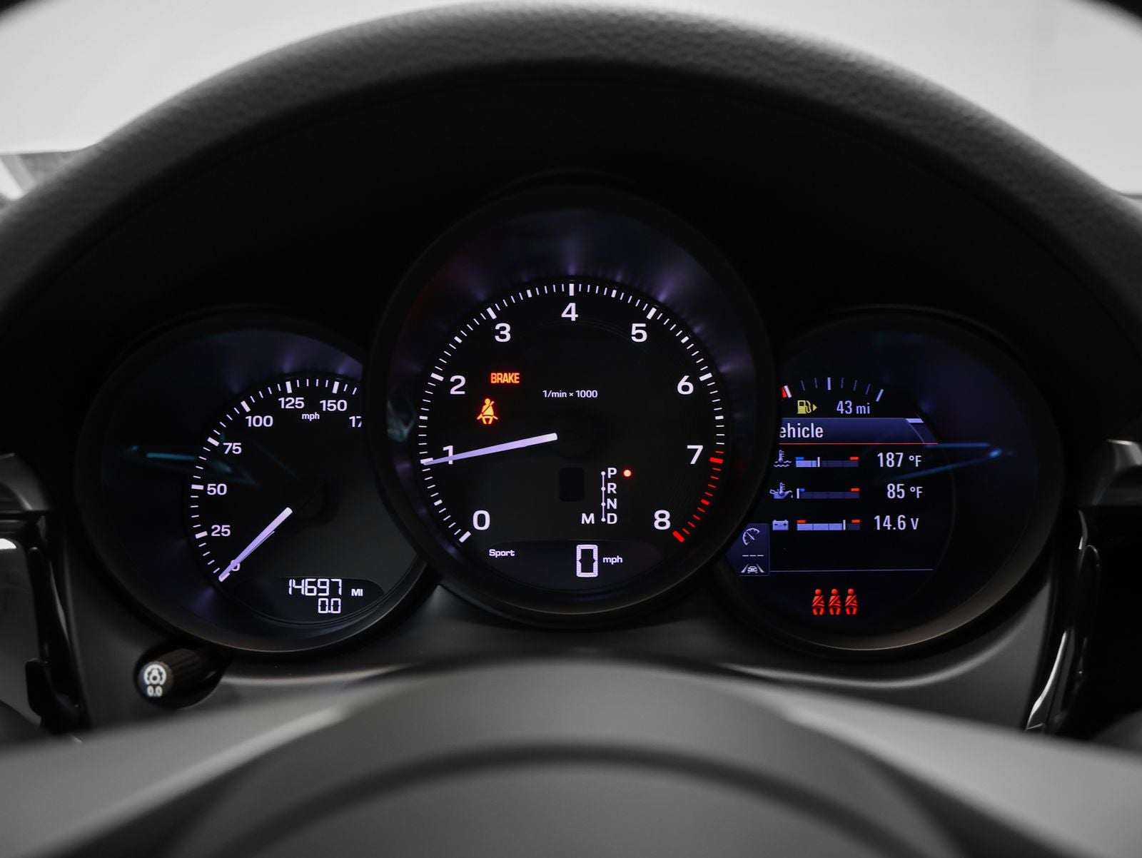 2023 Porsche Macan Base