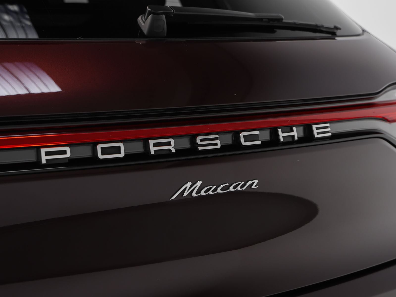 2024 Porsche Macan Base