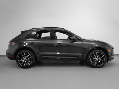2025 Porsche Macan Macan