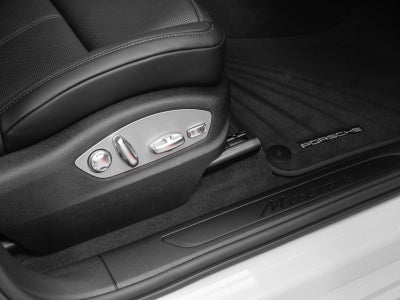 2025 Porsche Macan Macan