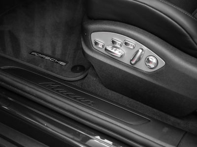 2025 Porsche Macan Macan