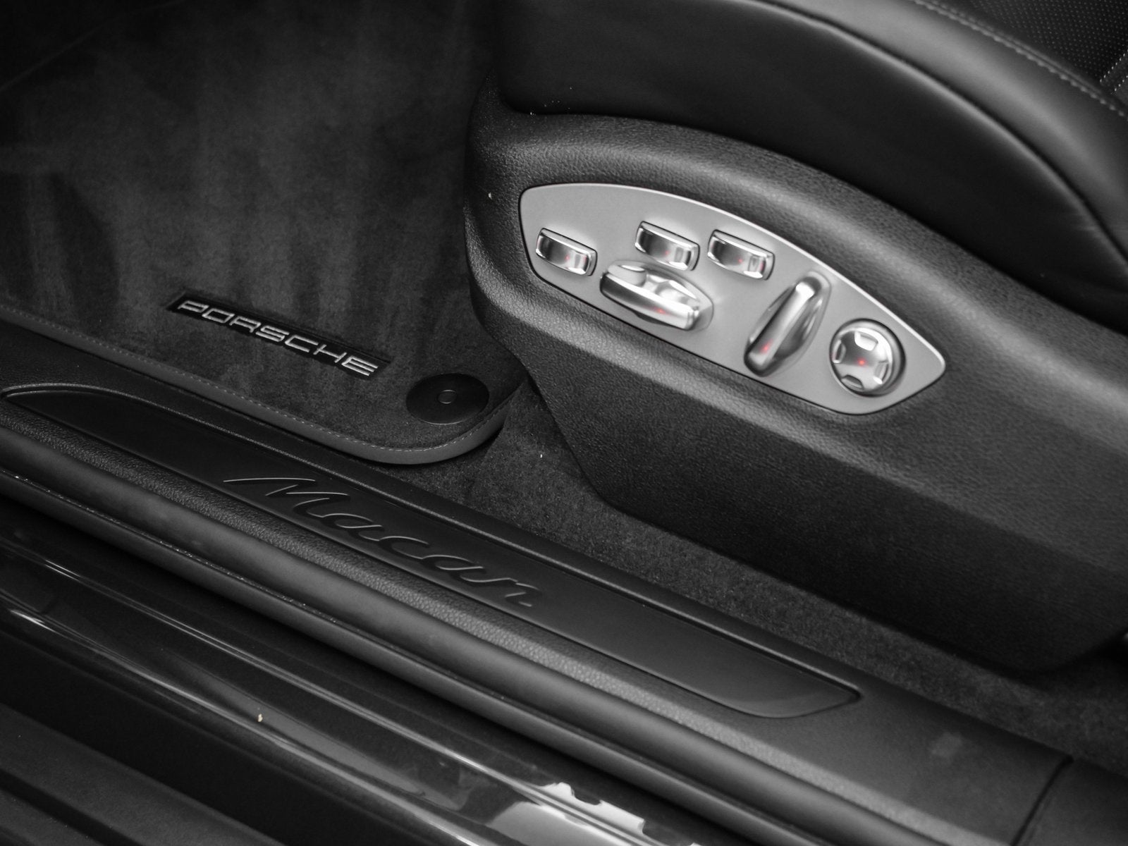 2025 Porsche Macan Macan