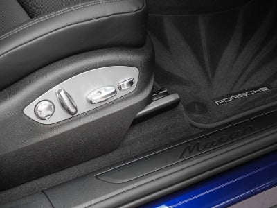 2025 Porsche Macan Macan