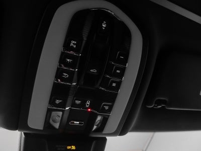 2025 Porsche Macan Macan