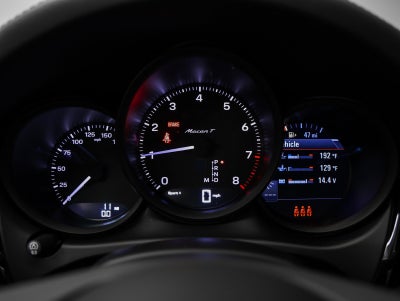 2025 Porsche Macan Macan T