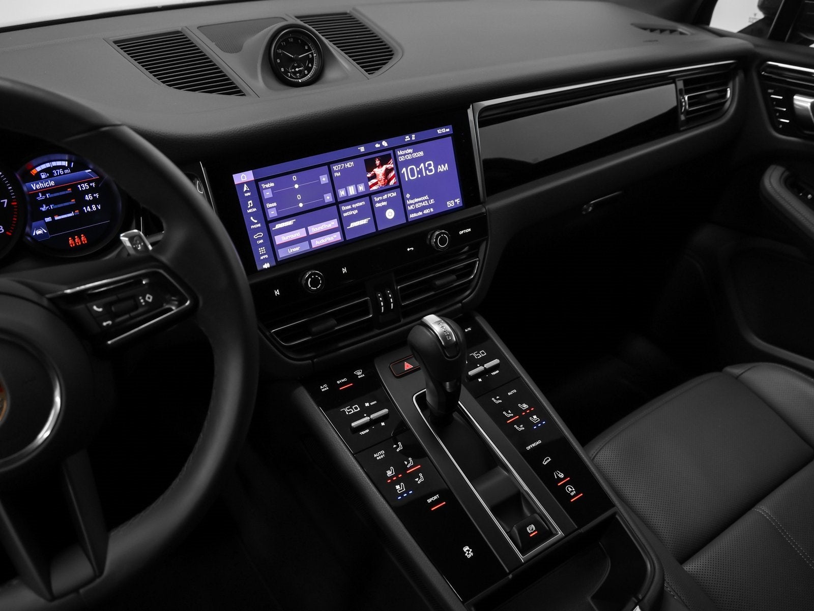 2025 Porsche Macan Base