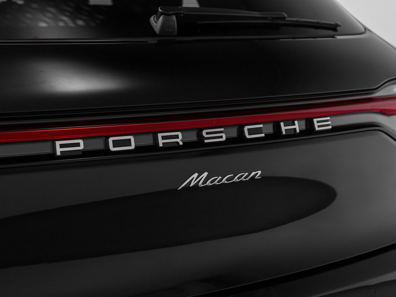 2025 Porsche Macan Macan